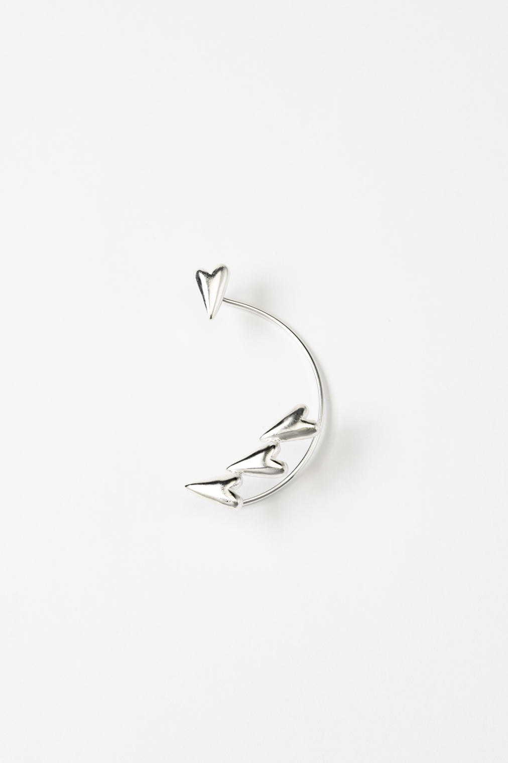 Earcuff with hearts in Silver