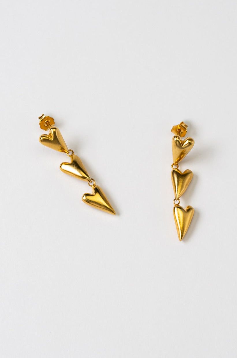 earrings long and malleable with 3 hearts